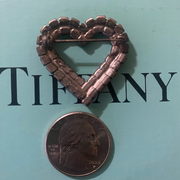Vintage rhinestone heart brooch - Picture 5 of 7